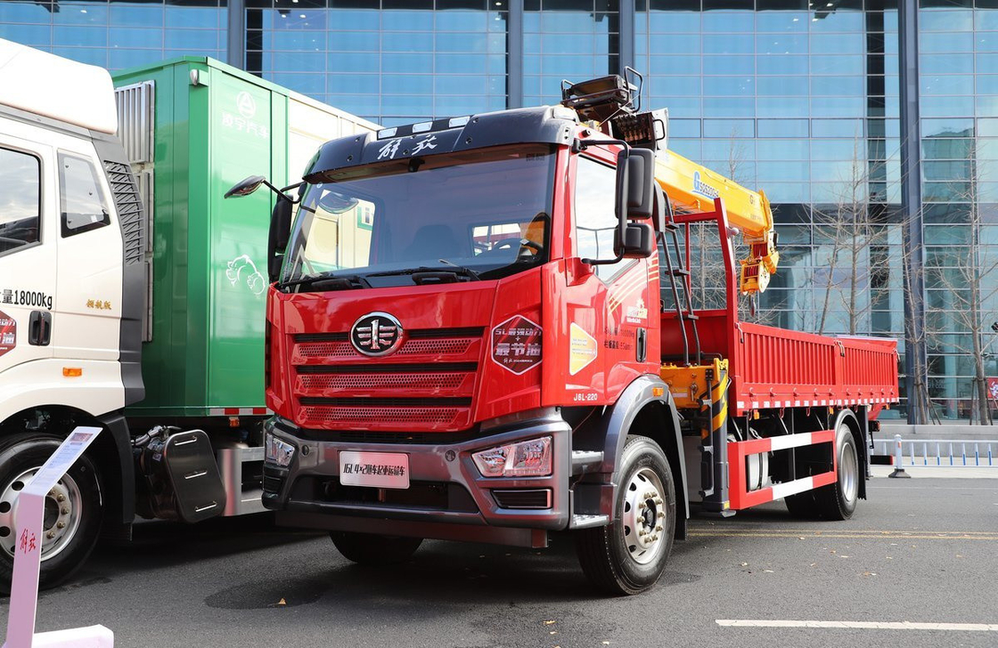 Пикап грузовик монтированный кран FAW J6L 220hp XCMG пряморукавный кран 8 тонн совершенно новый