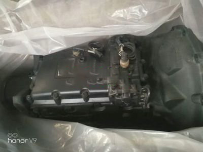 Надежные запасные части для автобусов Yutong Bus ZK6110H Гейрбокс Qijiang Гейрбокс S6-90 Высокая точность