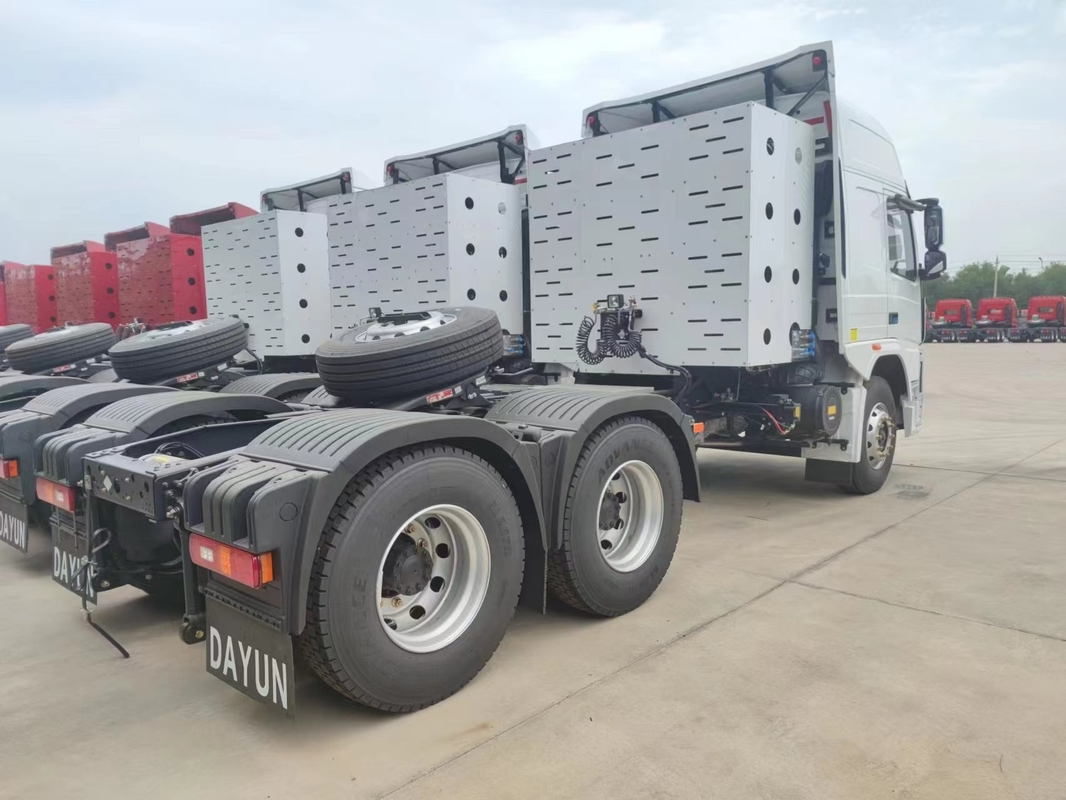 Тракторы 6х4 Dayun Prime Mover CNG Круизный диапазон 800 км Евро 3 Выбросы 400 л.с.