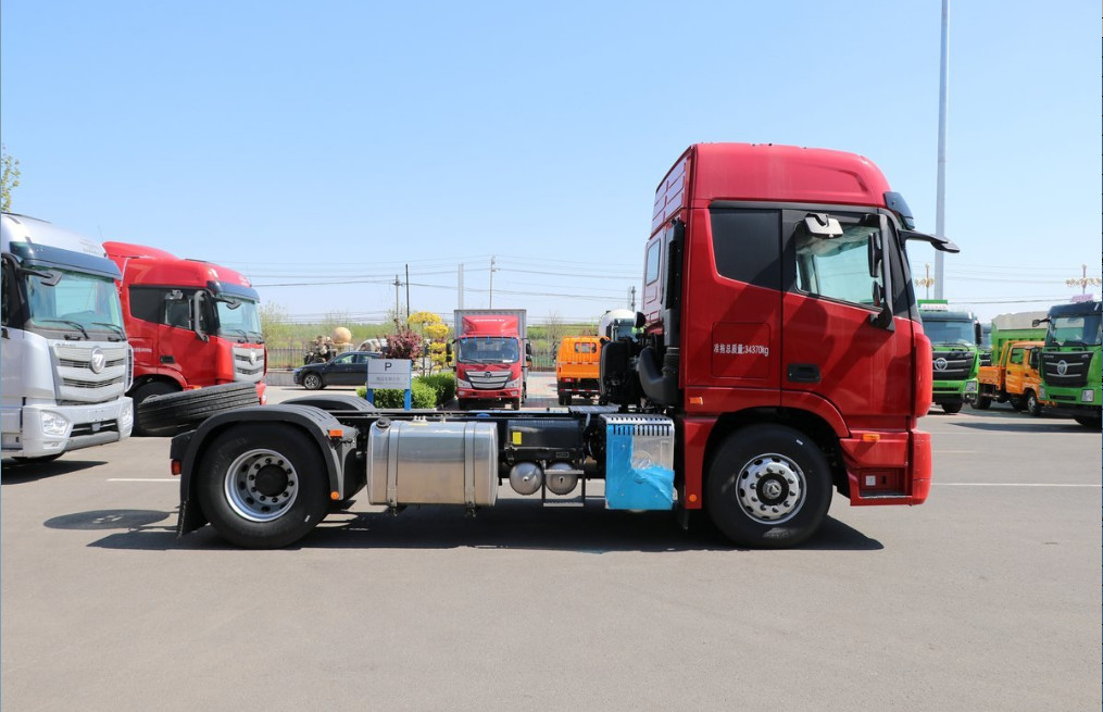 Foton Tractor Truck EST ZF Gearbox Leaf Spring 4*2 Режим управления 490 л.с. Двигатель Cummins Euro 6