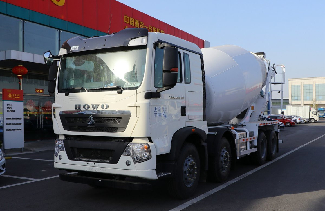 Бетонный смеситель 10-скоростной трансмиссии Howo 8×4 Цементный смеситель 8 кубических прочный использование
