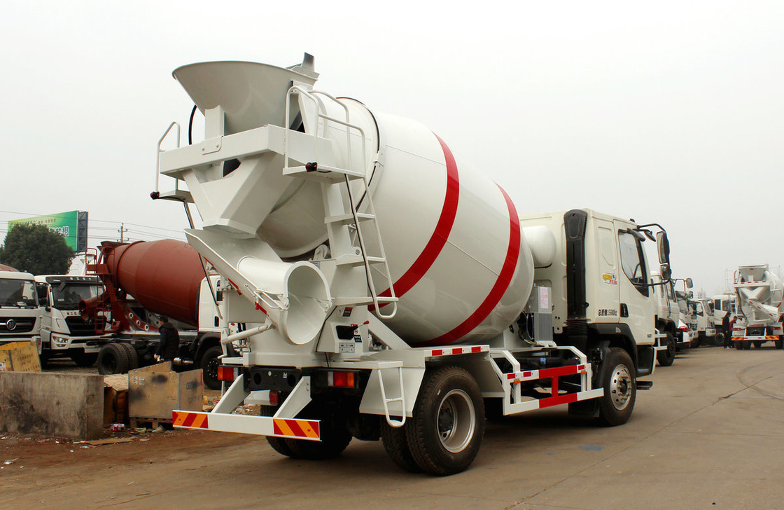 Микшерный грузовик Бетон Liuqi 4×2 с 6 шинами Небольшой цементный микшер 4 кубические танкер вместимостью 160 л.с.