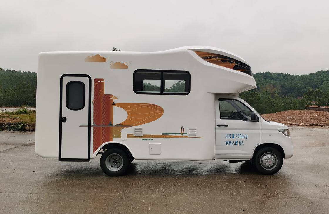 Коробка Грузовик Контейнер Wuling Автомобиль Дом Автомобиль 5,8 метров с туалетом Удобная кровать и диван