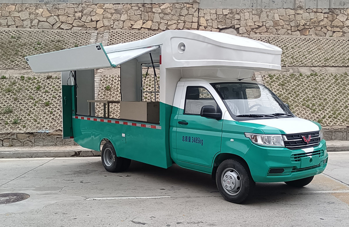 Подержанный грузовик Wuling Продажа мини-грузовик 5-скоростной ручной трансмиссии 1,5 тонн полезной нагрузки