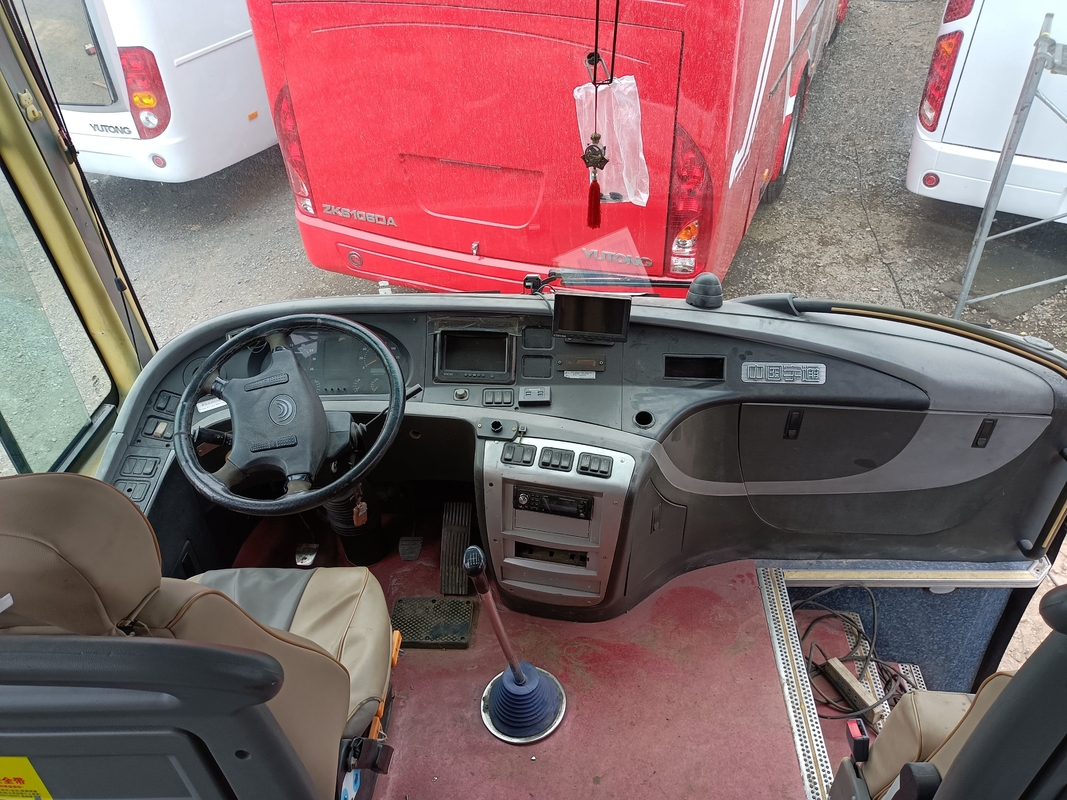 ZK6127 Yutong Подержанный пассажирский автобус / 66 мест Подержанные роскошные автобусы марка Yutong