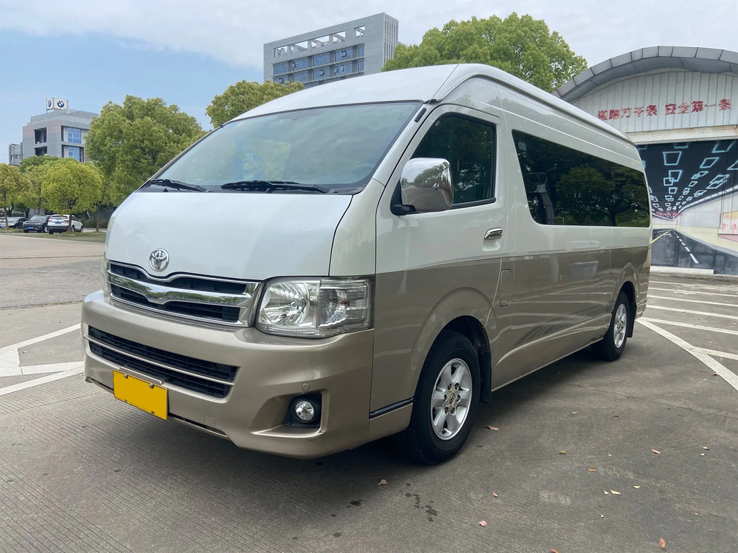 Toyota Hiace 13-местный левоуправляемый электрический микроавтобус Euro 4 Standard Champagne Gold