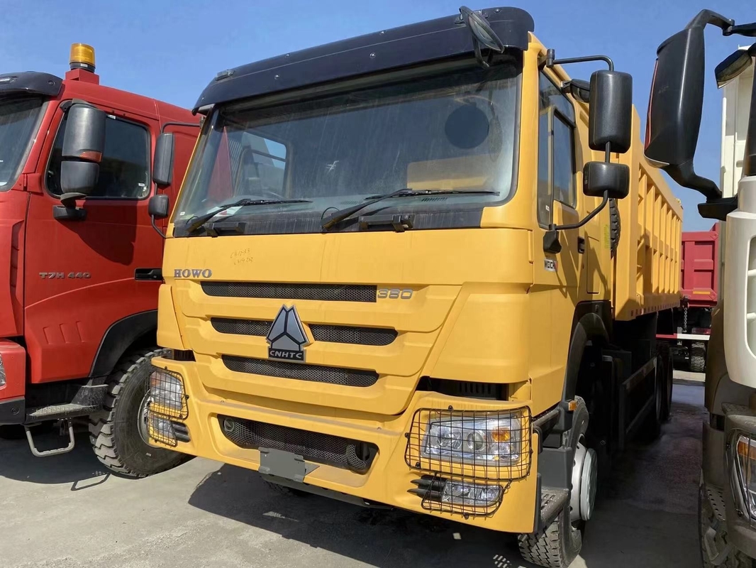 Howo Sino Truck 2023 Желтый цвет 6*4 Режим привода Weichai 380hp Правый руль совершенно новый