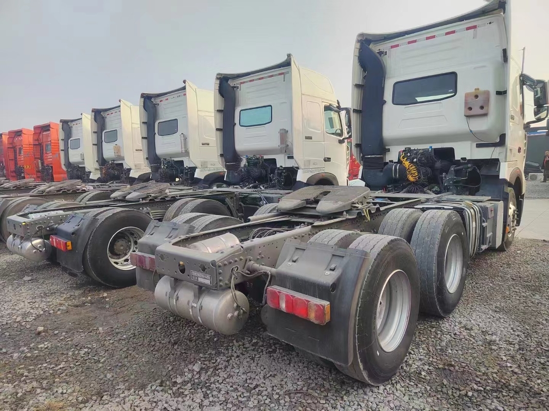 Подержанный Sino Truck Howo 10 колес T7H Трактор Человек двигатель 480hp высокая крыша кабины с кондиционером