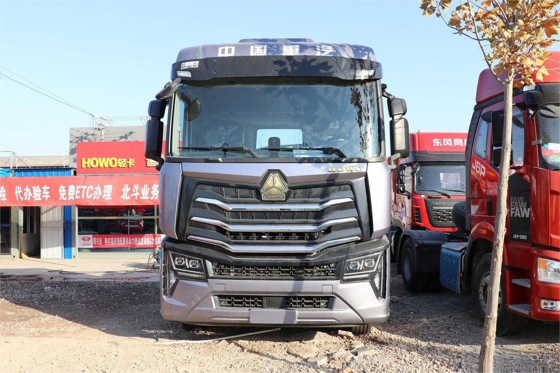 HOWO Тяжелый грузовик Трактор Высокий крышный дефлектор 6X4 Дизель 16 передач 480 лошадиных сил Национальный VI