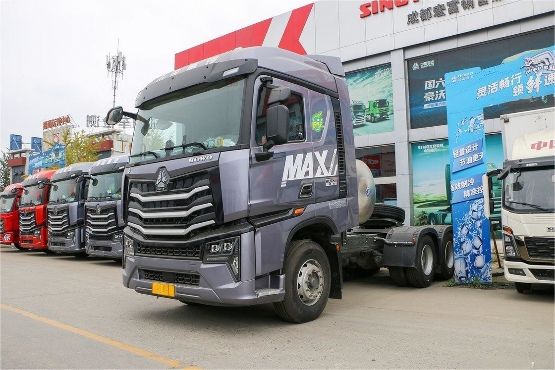 HOWO Max Heavy Truck Light Luxury Version High Roof Flow Plate 480HP 6X4 трактор с СПГ