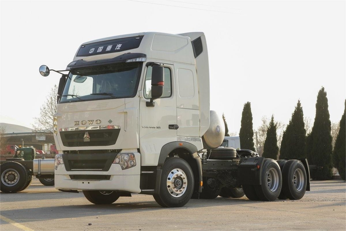 HOWO тяжелый грузовик дефлектор боковой ветровой ваны 440 HP 6X4 LNG Национальный VI трактор (13T задней оси)