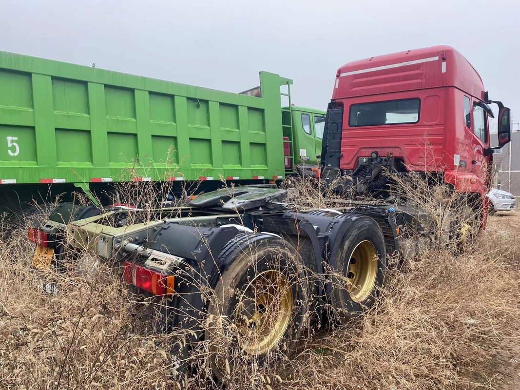 Sino Truck Leaf Spring Weichai 440hp Сильный двигатель Hohan Тракторная головка 6 * 4 высокая крыша с кондиционером