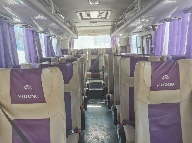 Автобус Youtong Coach ZK6808 левый руль 30 мест Лист весна использование в Африке