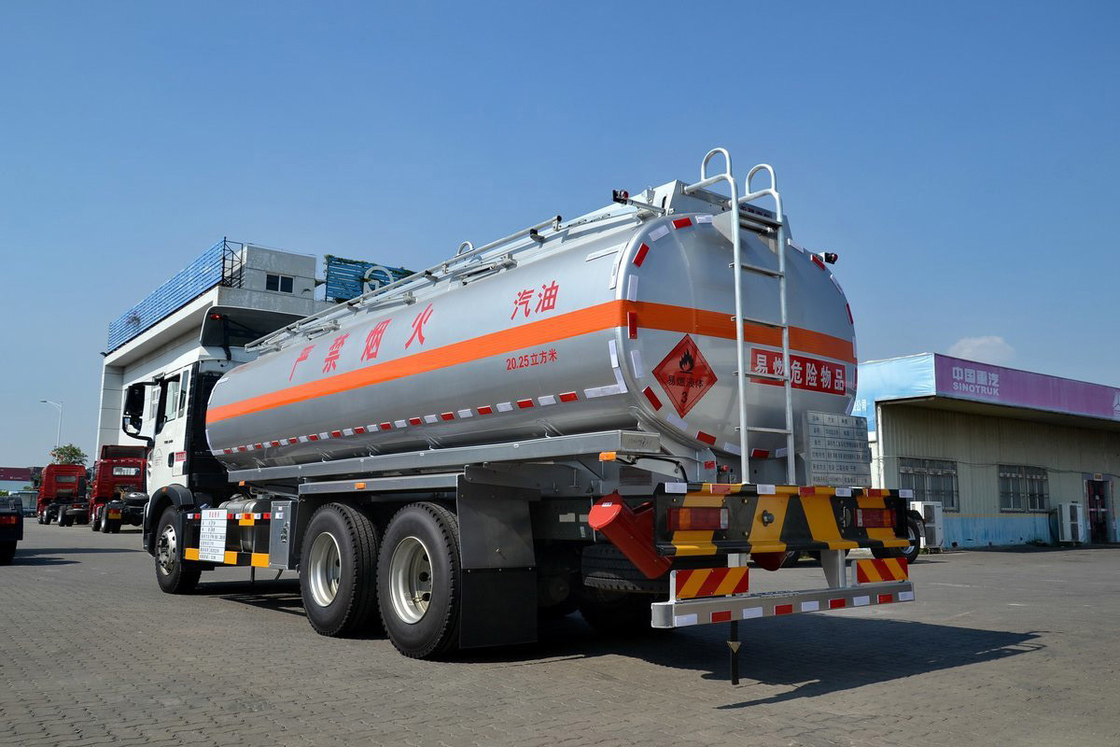 Sinotruk ZZ1257 T5G Дизель с высокой вершиной 240 л.с. 14,5 Т 6Х4 топливный бак 20,25 м3 HOWO Нефтяной танкер
