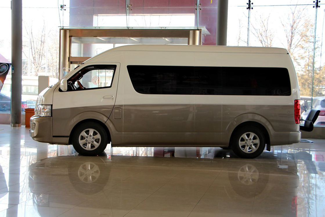 Подержанный Jinbei Hiace L 2020 Luxury бензиновый RWD ручной 5-ступенчатый 139 л.с. 2.4L 14-местный коммерческий грузовик