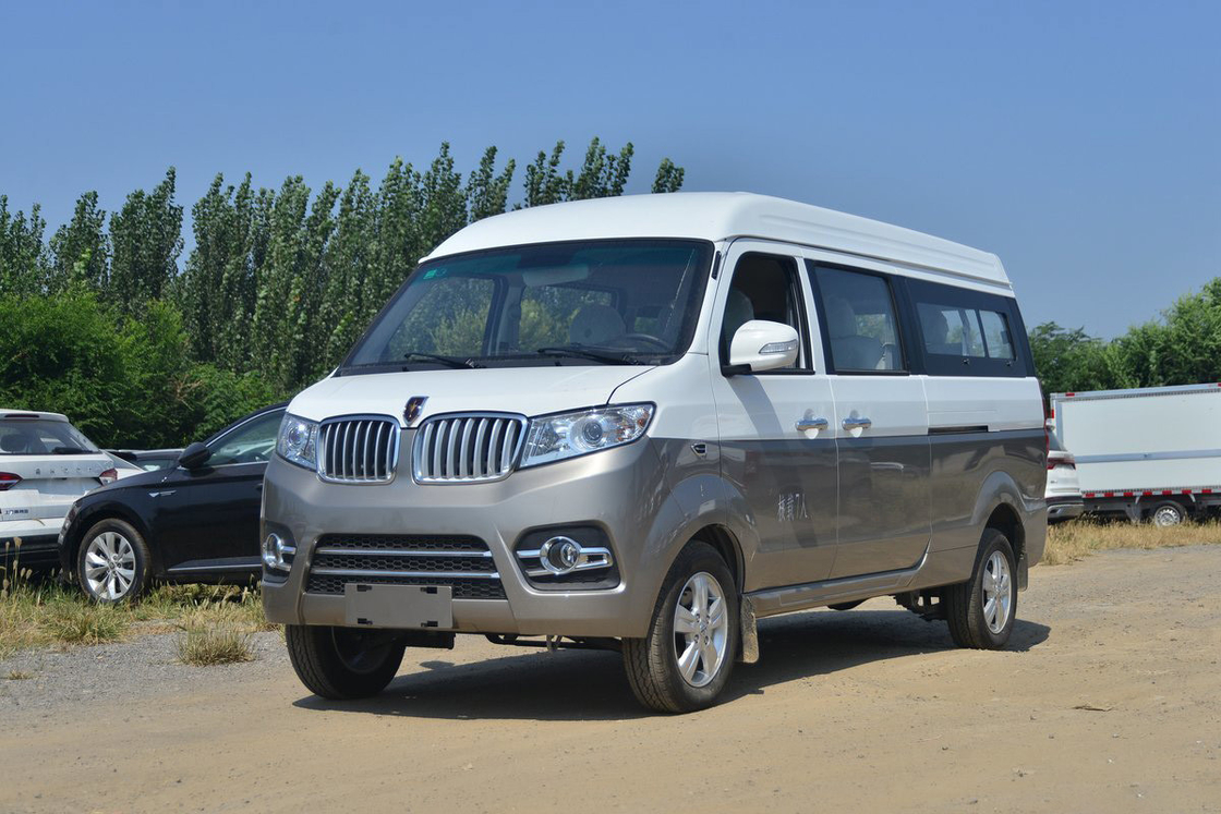 Jinbei New Hiace X30L 2023 Super Edition 102HP 1.5L бензиновый 6-7 местный микрован (с кондиционером)