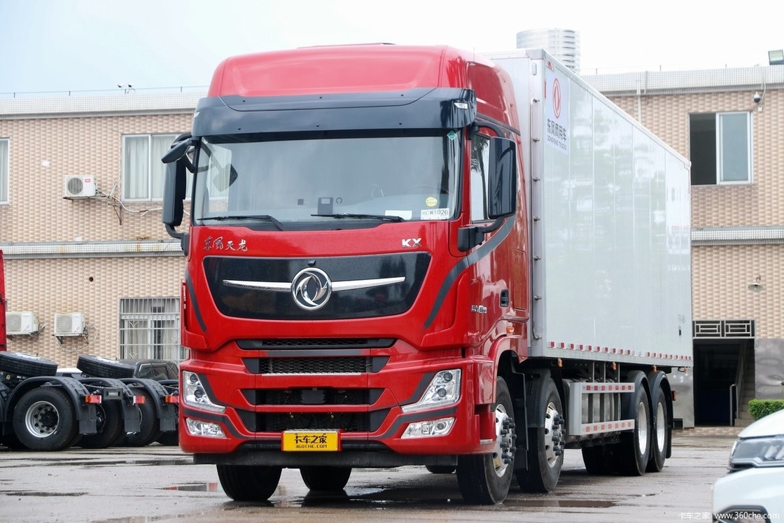Dongfeng DFH5310 Дизель 14 Гир 465 HP Полуряд высокая крыша 8X4 9,4 м AMT Автоматический холодильный грузовик