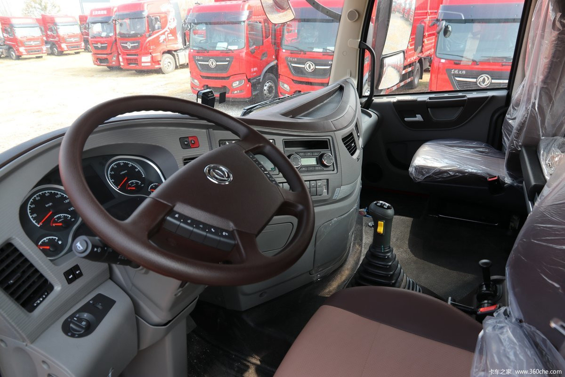 Прицеп Грузовик Трактор Грузовик Дунфэнь Тяньлонг KX 520hp двигатель Cummins Высокий стандарт версия 6 * 4