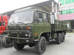 20-тонный грузовой грузовик 6*6 Оливково-зеленый Донфэнь Тяньцзинь плоскостроительный грузовик двигатель Cummins