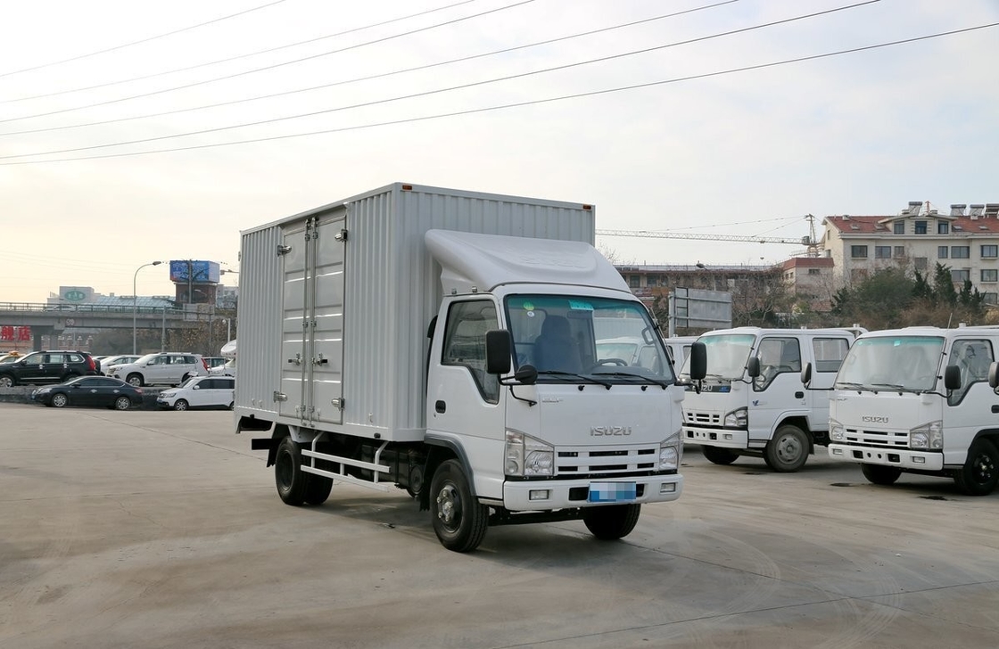 Грузовые грузовики Isuzu 15 тонн грузовик фургон коробка дизельный двигатель 5.2L Дисплимент 4 * 2 режим привода