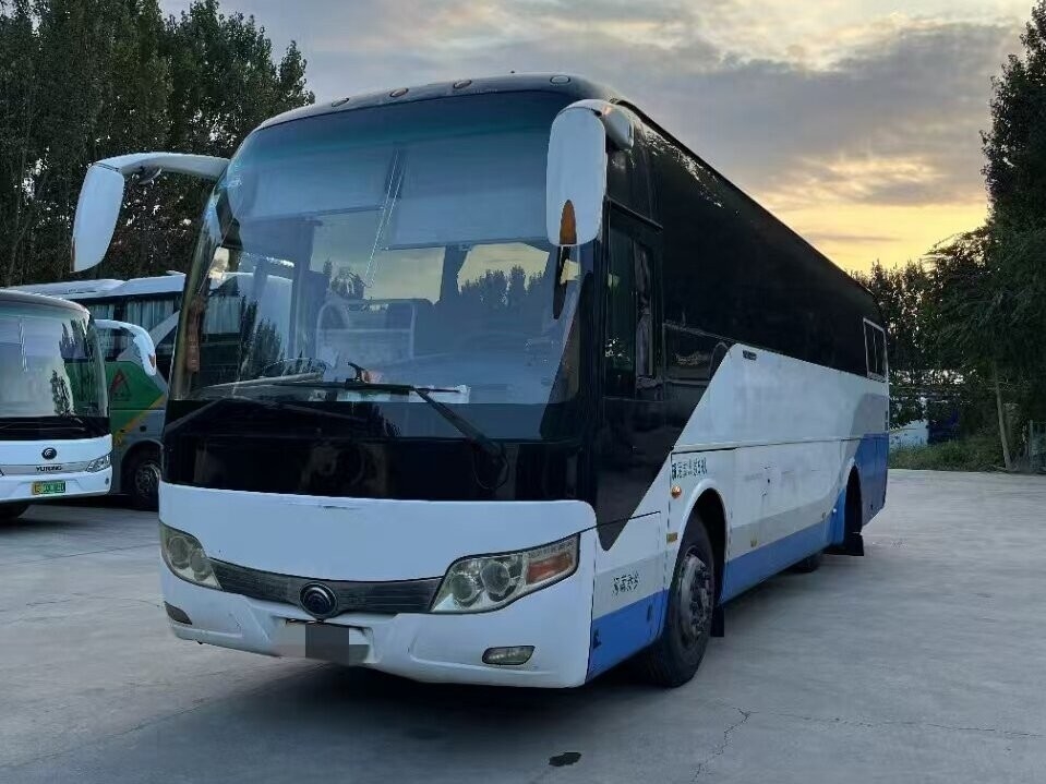Автобусы и автобусы используются 59 мест Ютонский автобус 3*2 места Размещение Кондиционер Использование в Африке