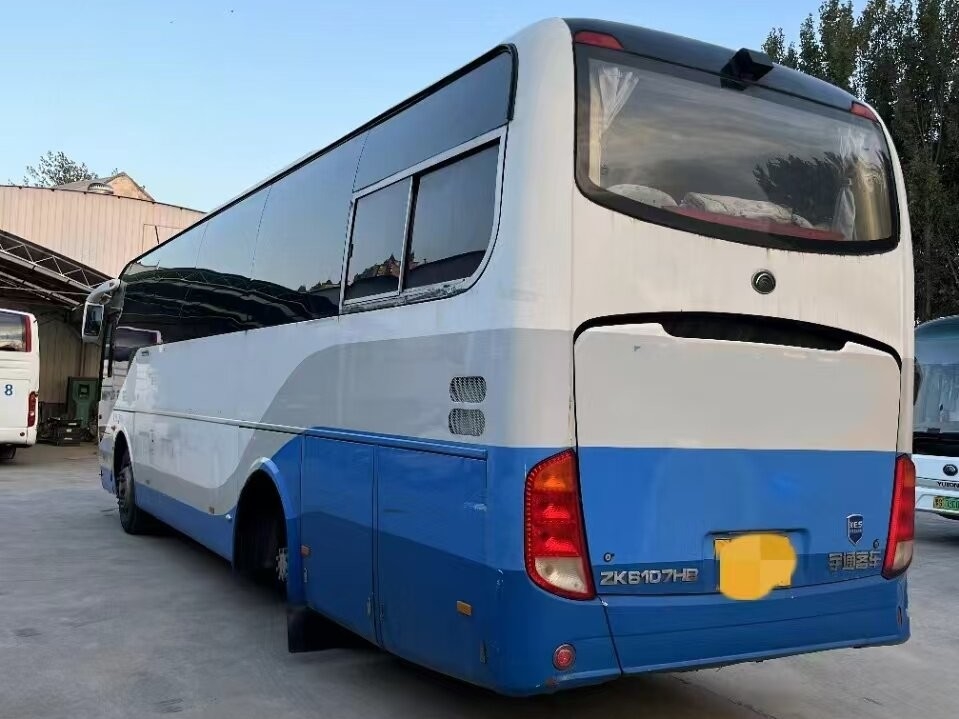 Автобусы и автобусы используются 59 мест Ютонский автобус 3*2 места Размещение Кондиционер Использование в Африке