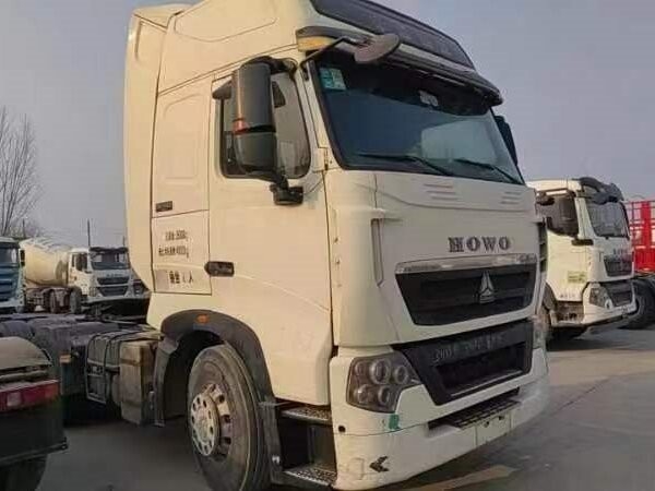 Howo Трактор грузовик высокая крыша кабина Howo T7H лошадиная головка буксировка 50 тонн Weichai 440hp мощный двигатель