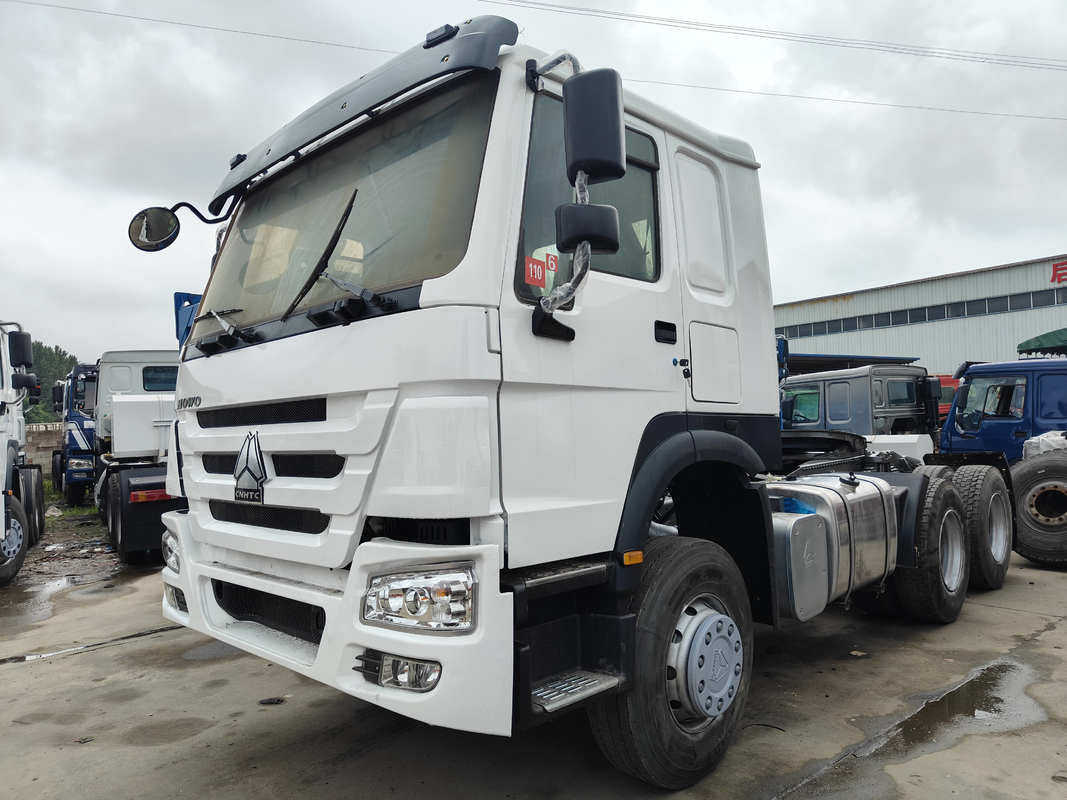 Howo Trailer Head Truck 2022 Год Howo Тракторный грузовик 371hp Эмиссия Евро 2 полностью отремонтирован