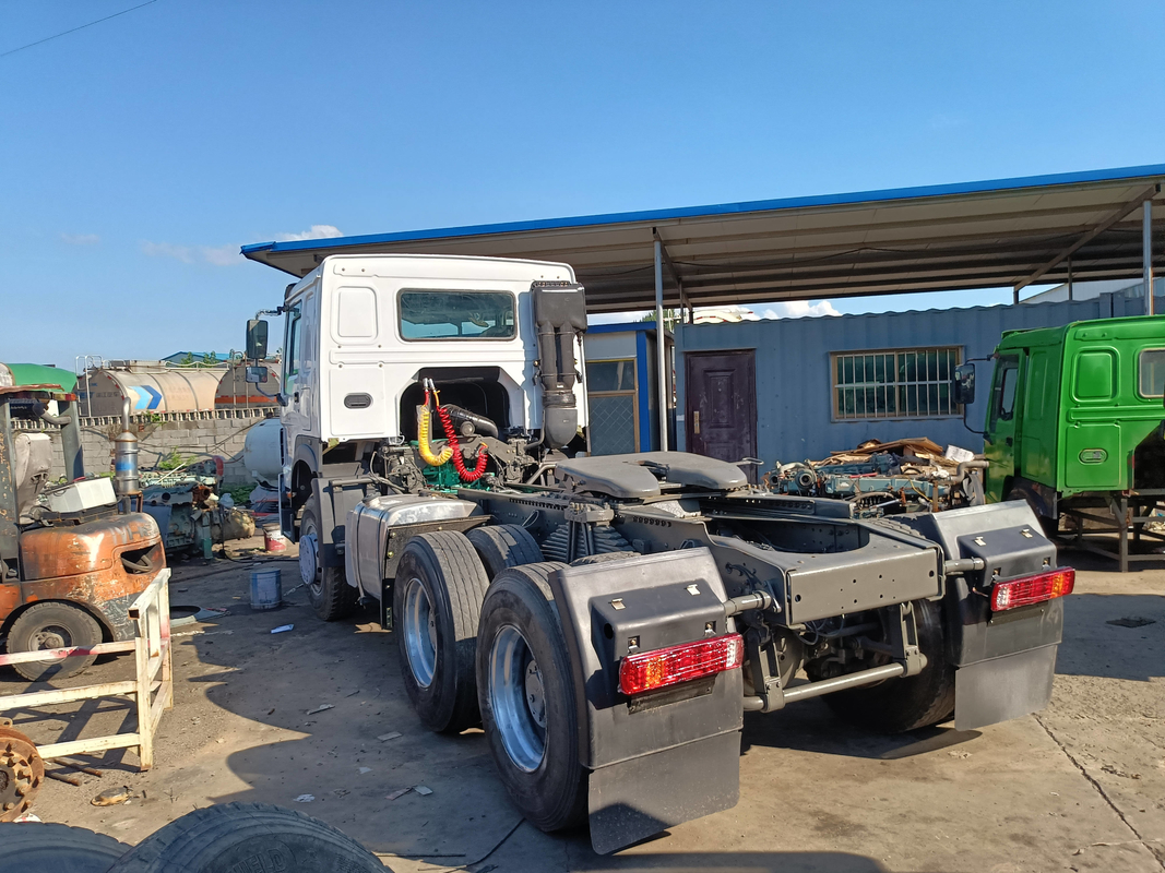 Howo Trailer Head Truck 2022 Год Howo Тракторный грузовик 371hp Эмиссия Евро 2 полностью отремонтирован