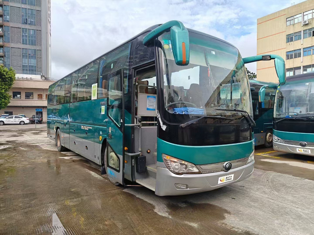 Подержанные автобусы Ютун для продажи Автобус ZK6119 багажное отделение 42 места Длинная дистанция 2017 год