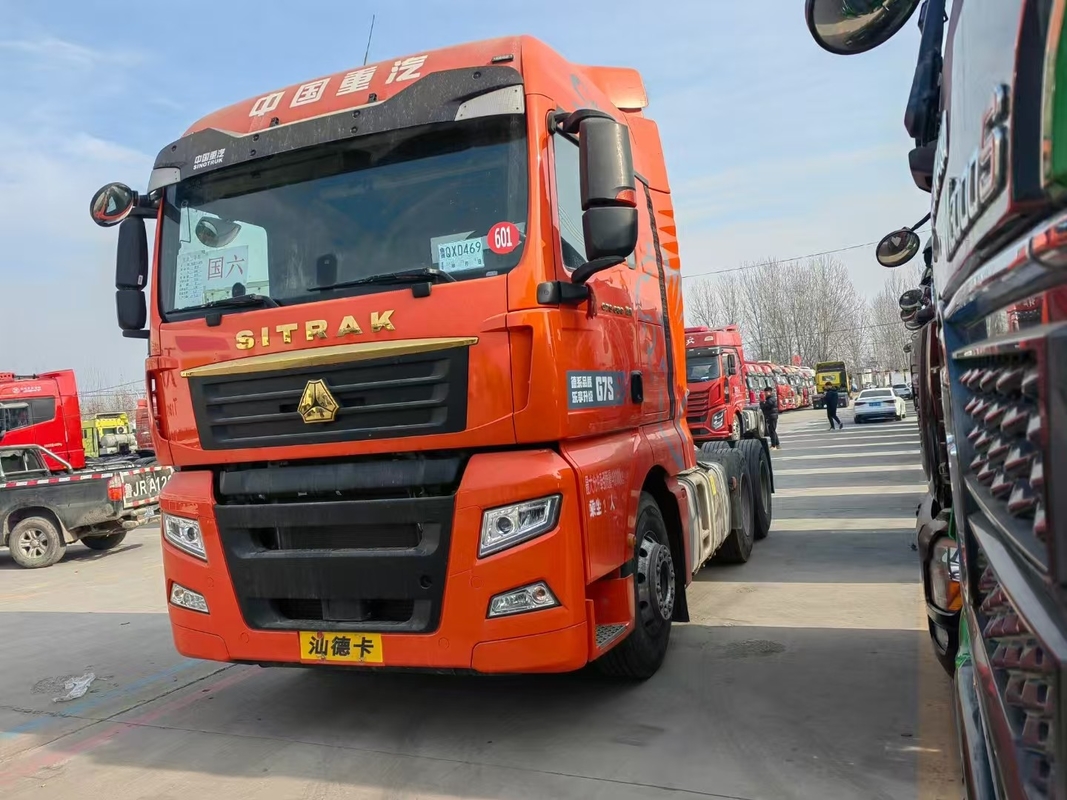 Прицел голова грузовика Автоматический трактор лошадиная голова SITRAK G7S Weichai двигатель 680 л.с. Мощность 15 литров