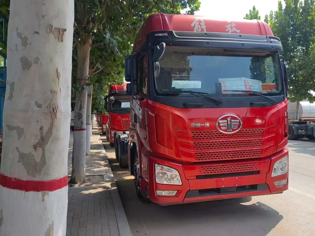 Использованный трактор грузовик голова FAW Jiefang прицеп грузовик JH6 модель низкая пробег 2020 год топливно-эффективный двигатель