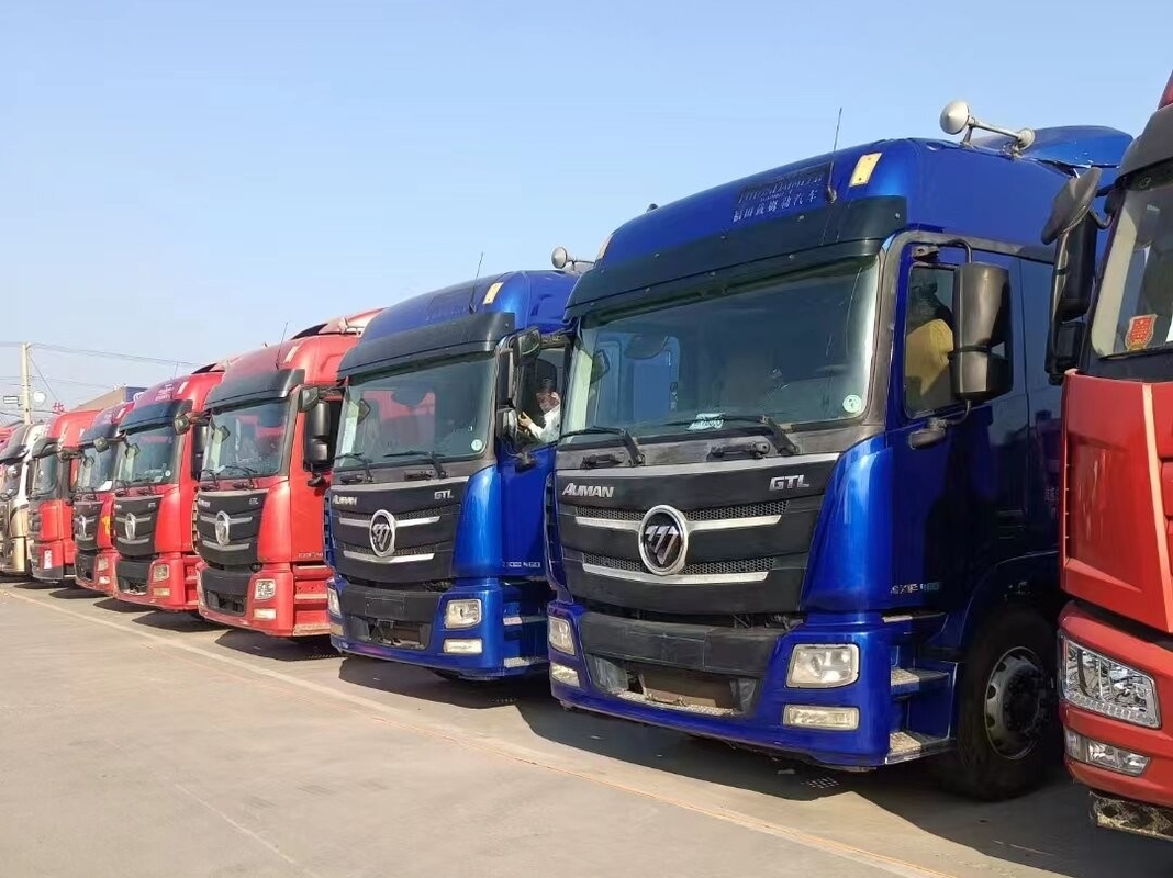 Продаются подержанные трейлеры для тракторов Foton 6*4 2nd Tractor Head 2020 Year Low Mileage Semi Trucks