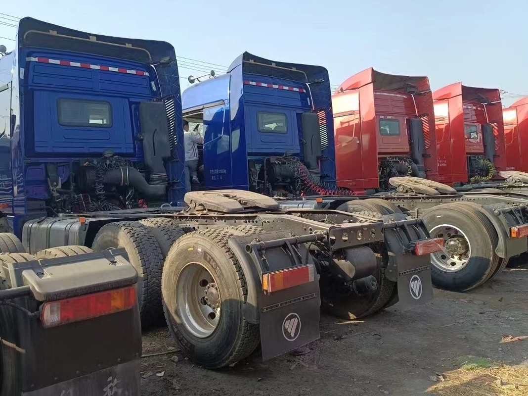 Продаются подержанные трейлеры для тракторов Foton 6*4 2nd Tractor Head 2020 Year Low Mileage Semi Trucks
