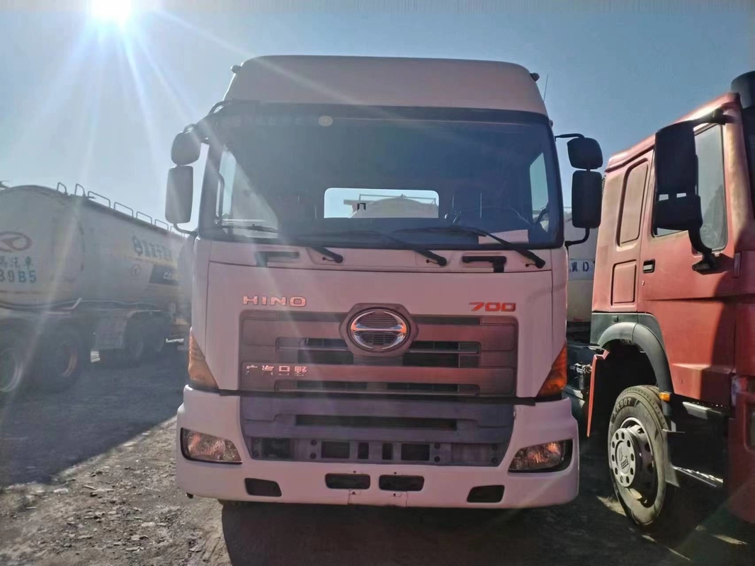 Использованный трактор для Африки Hino 700 листья весна высокая крыша кабины 6 * 4 тяжелый грузовик прочный