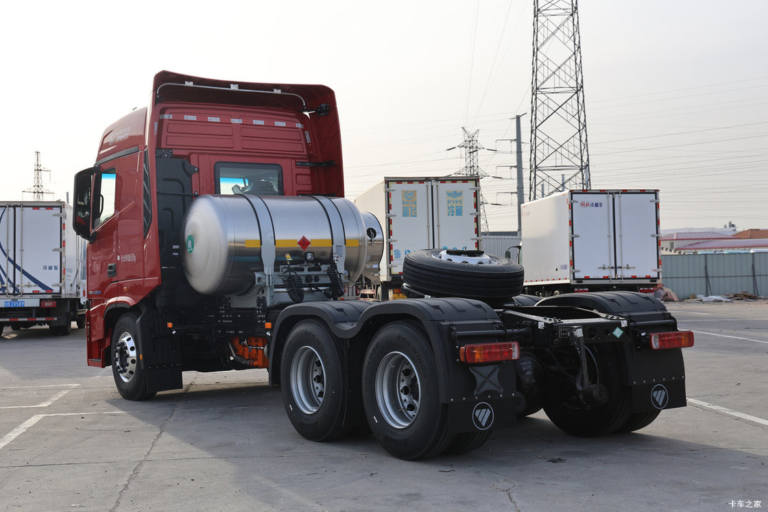 Использованный Foton Auman 6X4 трактор грузовик голова GTL6 10 шины для дальнего транспорта двигатель СПГ 530 л.с.