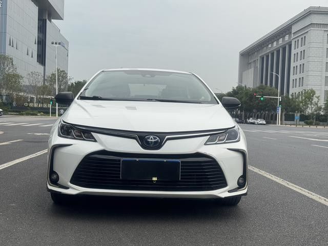 Used Corolla For Export Ideal 2021 Year Personal Transportation Low Mileage Electric & Gasoline Hybrid