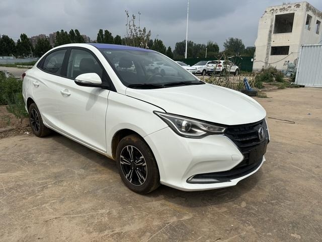 Доступный Подержанный Чанган Альсвин 2019 Автоматический и Малый Семейный Автомобиль С Бензиновым Седаном Автомобиль Для Экспорта