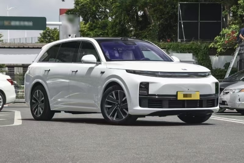 Новый внедорожник Li Auto 2025 года, полноприводный, с увеличенным запасом хода, прочный, мощный, идеальный автомобиль с возможностью выбора цвета