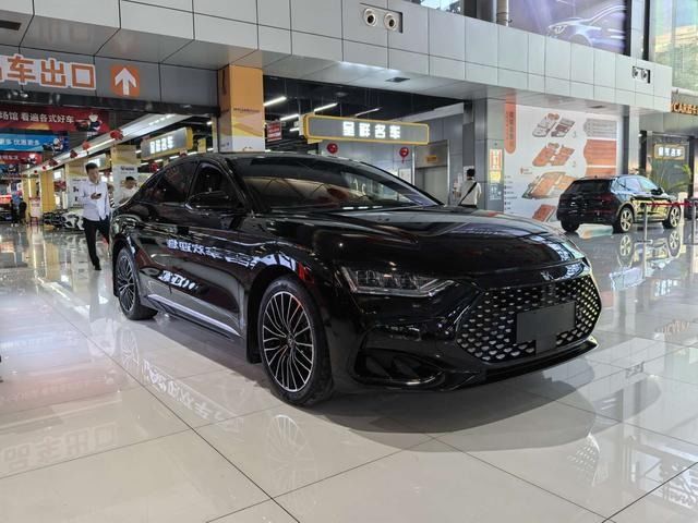 BYD Han DM 2024 DM-i Honor Edition 121km Premium Edition Семейный внедорожник и надежный бюджетный внедорожник для экспорта