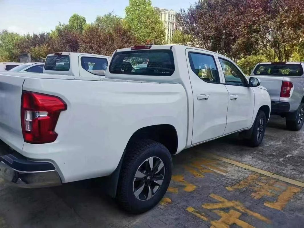 Доступный новый Peugeot Diesel 4WD Volante a la izquierda Euro 5 Двойной кабины Для экспорта