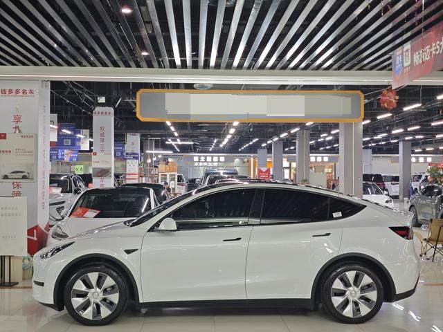 Доступный Подержанный Tesla Model Y SUV 2022 версия с подъемом к задним колесам для семейного использования