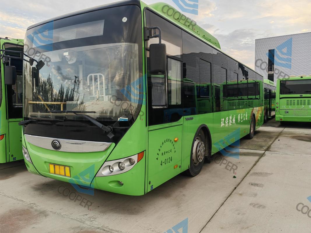 2020 год. Б/у. 77/23 места. 12 метров. Плавная форма. Б/у автобус Yutong6120 CNG. Двустворчатые двери