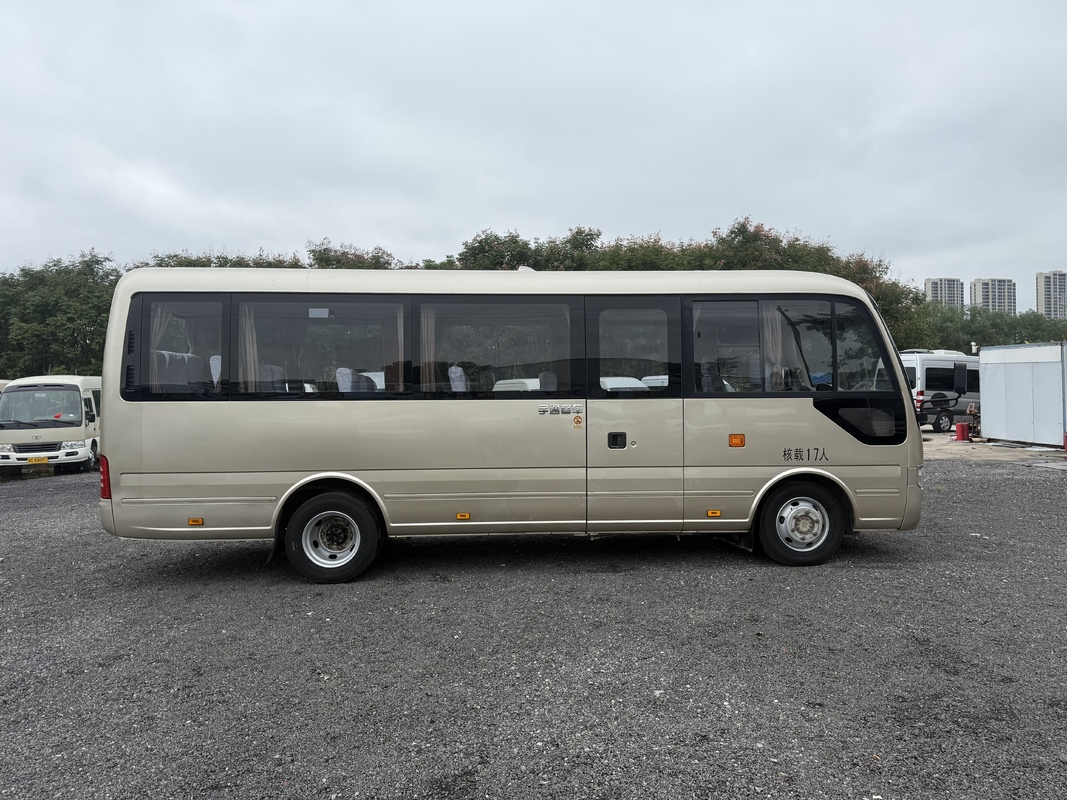 Coach Bus Second Hand Yutong T7 Yuchai 163hp  Leaf Spring 17 Seats  Lux Transport With Air Condition