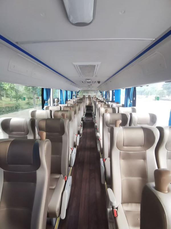 Used Yutong Coach Bus 50 Seater Weichai Tour Diesel Airport Church Cummuter School Interurban Intercity Buses