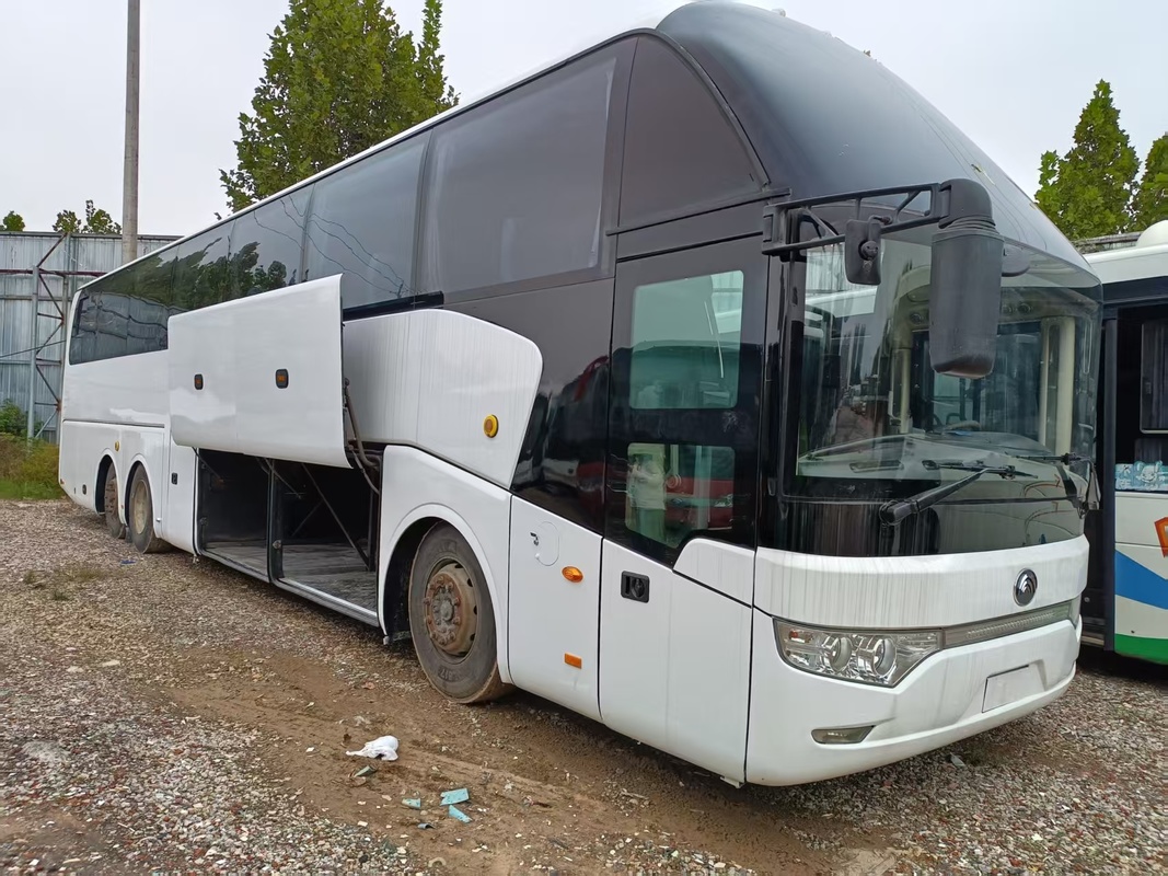 Подержанный двухразовый автобус Yutong Coach 55 мест Второй рукой Церковь Междугородный аэропорт Школа Коммутерные междугородные автобусы
