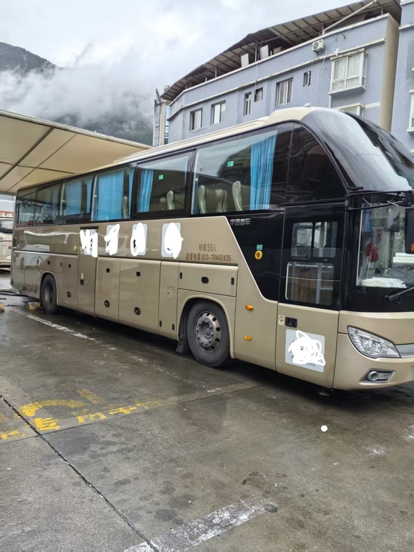 Подержанный автобус Yutong Coach Bus 55 Seater ZK6122 Вторая рука Церковь Междугородный аэропорт Школа Коммутерные междугородные автобусы Weichai Engine