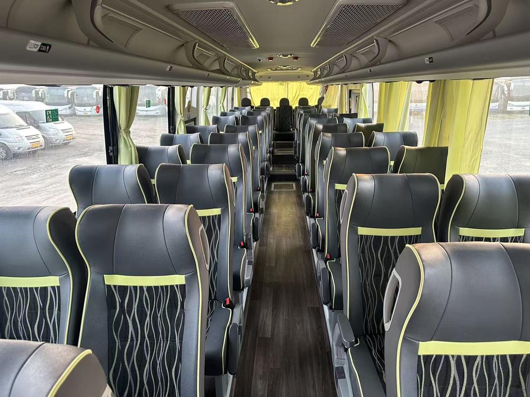 Second Hand Yutong Coach Bus 50 Seater Weichai Tour Diesel Airport Church Cummuter School Interurban Intercity Buses RHD/LHD