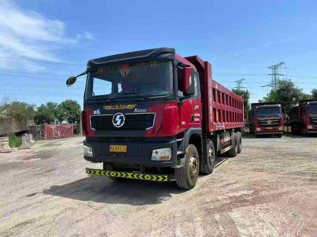 8х4 подержанный грузовик с откидышкой Shacman X3000 Weichai 500hp грузовик с откидышкой Volquete Volteo Rhd/Lhd