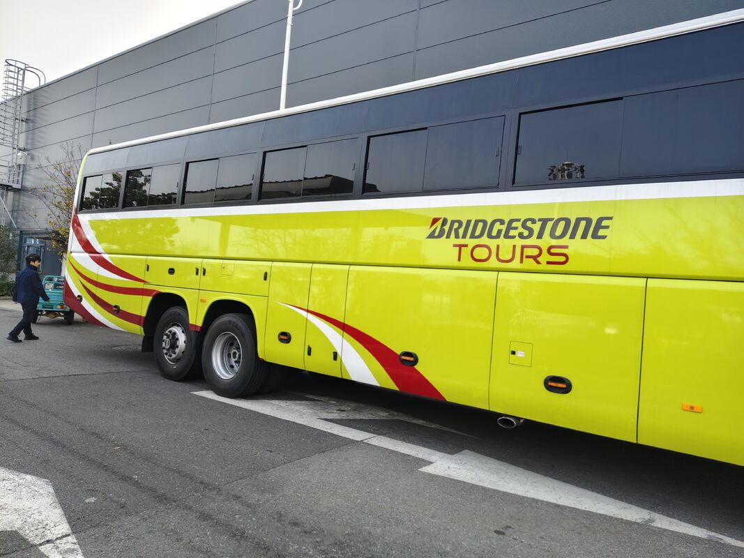 Новый 72-местный дизельный автобус Yutong D14 с двигателем Weichai для пригородных, туристических и междугородних перевозок, правостороннее/левостороннее рулевое управление